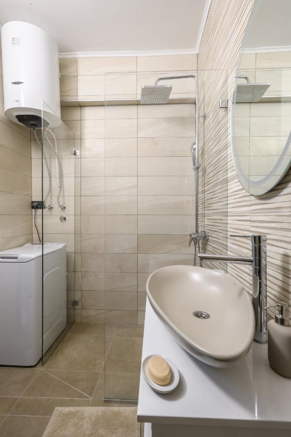 Jednosobni Apartman Ted - One Bedroomed Apartment Ted Sajmiste Kültér fotó